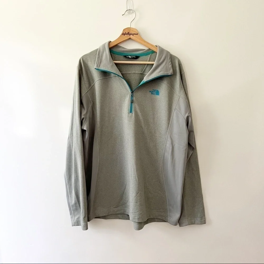 The North Face Fleece Quarter Zip Sweatshirt